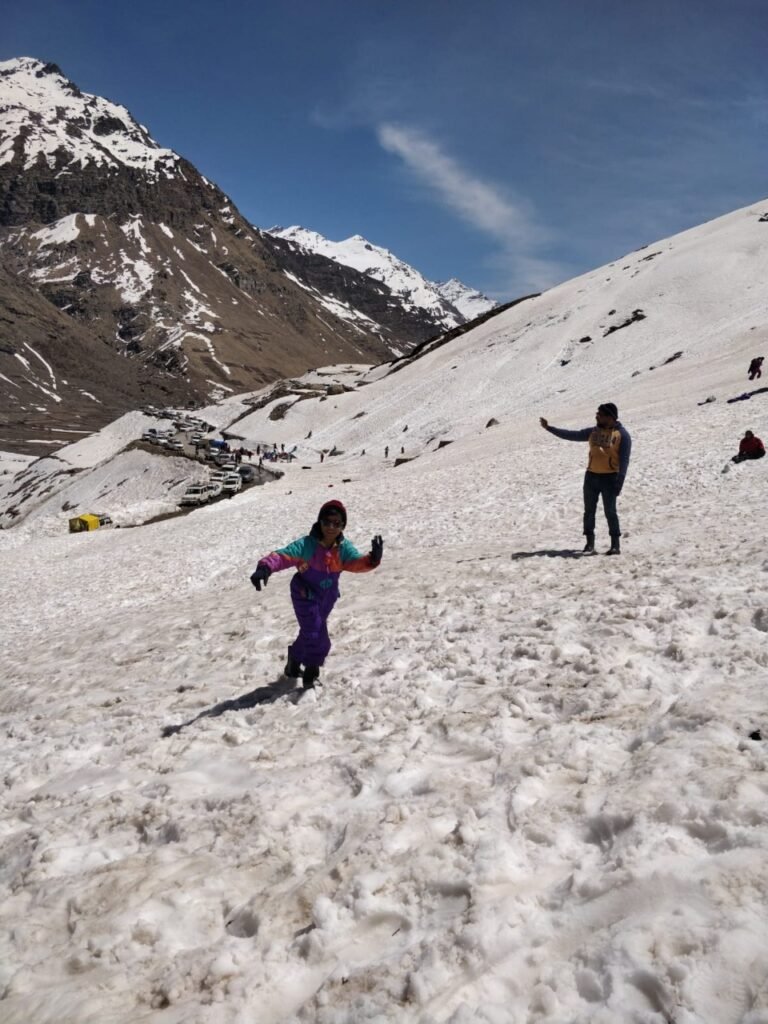 Tourist Enjoying in snow in kashmir
